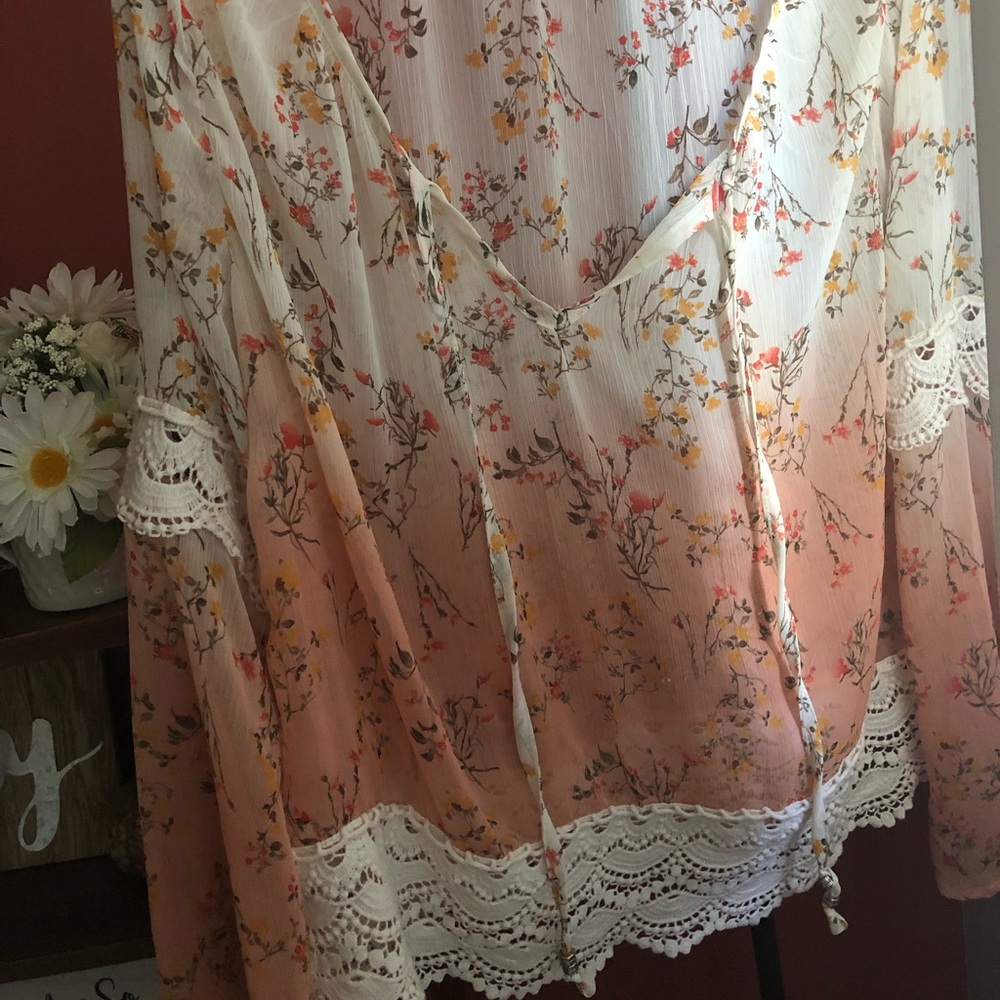 Taylor & sage blouse